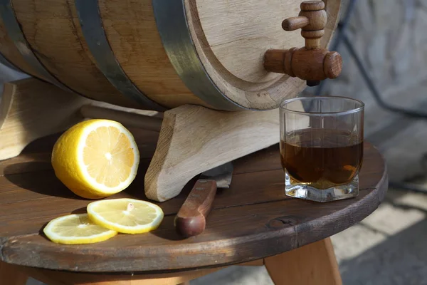 Brandy Lemon Oak Barrel Wooden Tablebrandy Lemon Oak Barrel Wooden — Stock Photo, Image