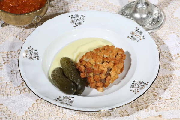 Chicken Cutlets Butter Pickled Cucumbers Pozharsky Cutlets — Stock Photo, Image