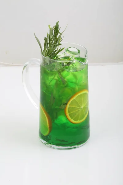 Bebida Con Limón Menta —  Fotos de Stock