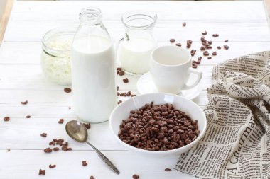 Sütlü çikolata topları. Mısır gevreği