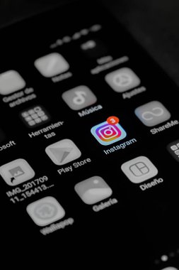 Mobil renklendirme instagramındaki simgeler