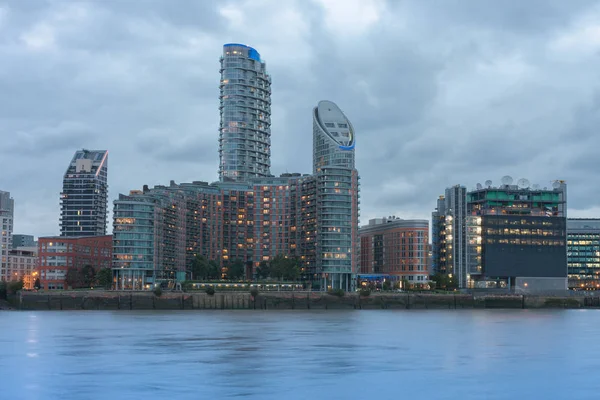 Canary Wharf Londra Ngiltere Konut Binalar Akşam — Stok fotoğraf