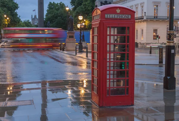 Kırmızı Telefon Kulübesi Waterloo Yere Ngiltere Londra Nın Ünlü Simge — Stok fotoğraf