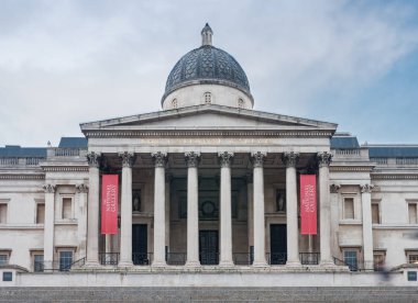 National Gallery, Londra'da Trafalgar meydanında Amerika Kingdo