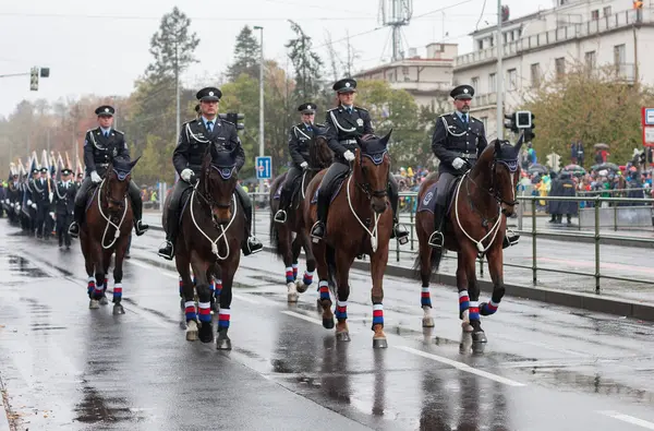 Europejskiej Street Praga Październik 2018 Zamontowany Policji Republiki Czeskiej Paradzie — Zdjęcie stockowe