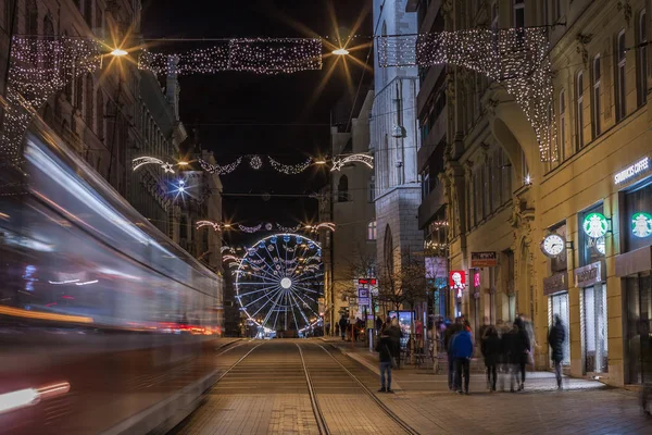 Brno República Checa Diciembre 2018 Parada Tranvía Noria Navidad Plaza — Foto de Stock