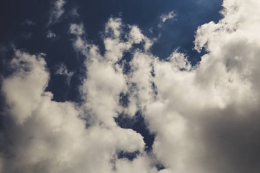 Bulutlu gökyüzü