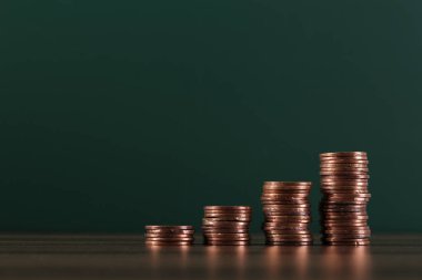 Chalkbaord Arka Plan ile Büyüme Sikkeler