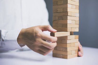 İşadamı El Çekme Ahşap Blok