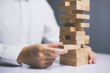 İşadamı El Çekme Ahşap Blok