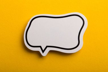 Konuşma Balonu Yalıtılmış Sarı Arka Plan