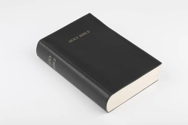 Santa Biblia aislada en blanco —  Fotos de Stock