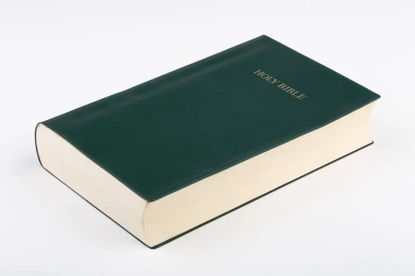 Santa Biblia aislada en blanco —  Fotos de Stock