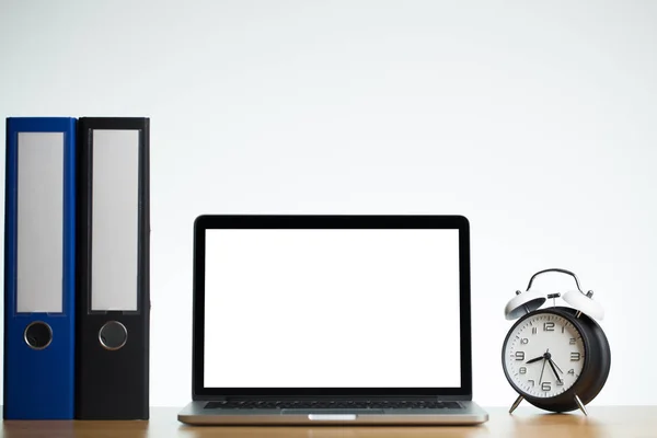 Mock Up Of Blank Laptop On The Desk — Stock Photo, Image