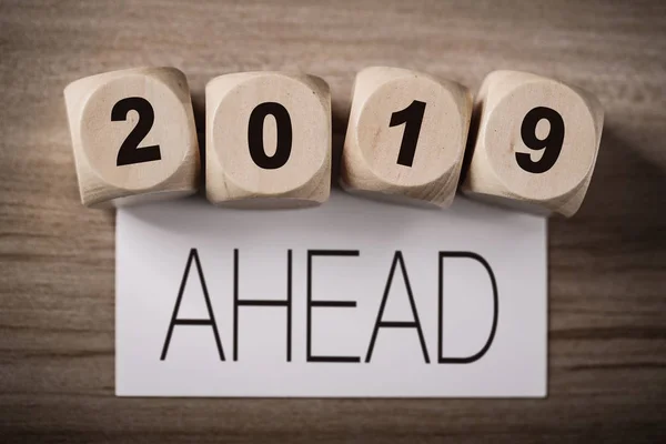Anno 2019 Ahead Concept Sign — Foto Stock