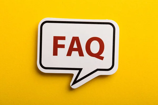 FAQ, φούσκα ομιλίας που απομονώνεται σε κίτρινο φόντο — Φωτογραφία Αρχείου
