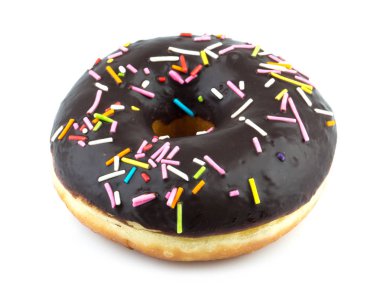 Çörek üzerinde beyaz izole renkli sprinkles ile