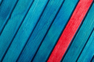 Kalabalıktan ve farklı ve liderlik anlayışından sıyrılın