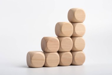 Büyüme Kavramı Blokları Beyaz Yalıtılmış