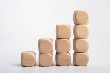 Büyüme Kavramı Blokları Beyaz Yalıtılmış