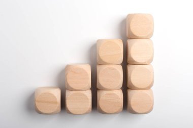 Büyüme Kavramı Blokları Beyaz Yalıtılmış