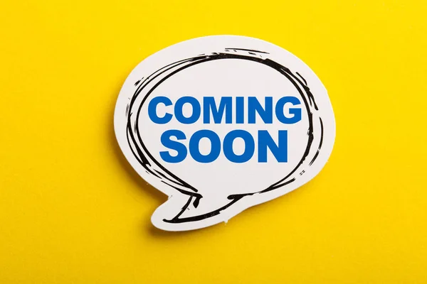 Coming Soon Speech Bubble Isolated On Yellow Background — Stock Photo, Image