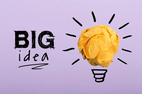 Koncepcja Big idea i innowacje z Paper Ball — Zdjęcie stockowe