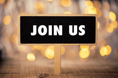 Bize katılın iş kavramı karatahta tabela izole.