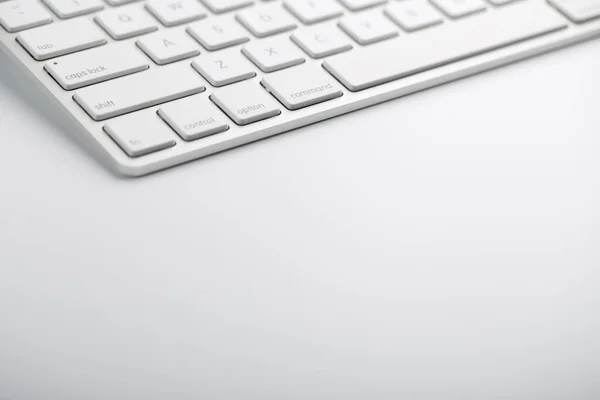 Closeup Shot White Keyboard White Background — Stock Photo, Image