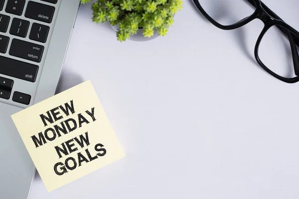 New Monday New Goals Concept Office Desktop Top View Copy — Zdjęcie stockowe