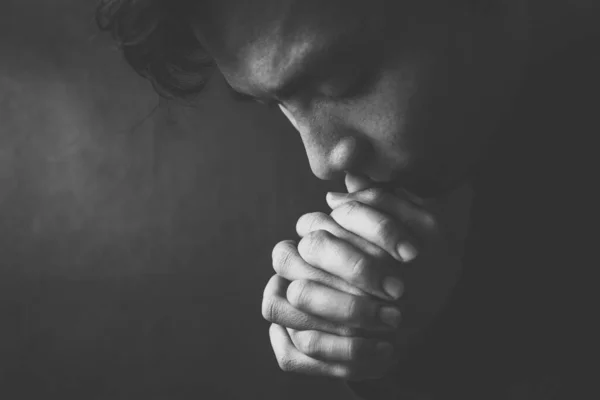 Людина Надією Краще Молиться Просячи Бога Удачі Успіху Прощення Сила — стокове фото