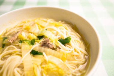 Domuz etli ince erişte..