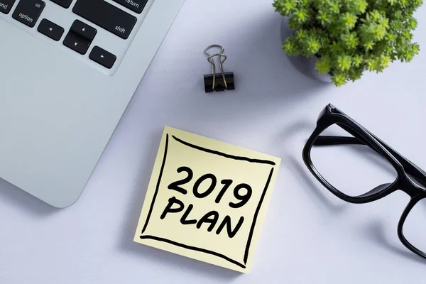 2019 Plan Concept Sticky Note Paper — Stock Photo, Image