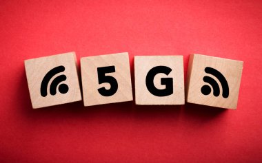 Kavram metni 5G olan dört tahta blok.