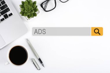 Ticari kullanım için reklam kavramı.