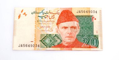 Beyaz arka planda Pakistan para birimi notu 