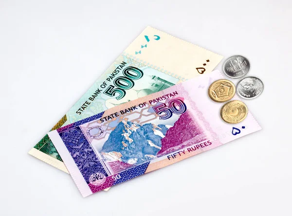 Beyaz arkaplanda Pakistan Para Birimi