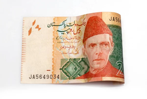 Beyaz arka planda Pakistan para birimi notu 