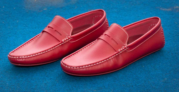 Rojo Zapatos Los Hombres Moda —  Fotos de Stock