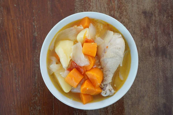 ev yapımı tavuk ve patates çorbası kadar yakın 