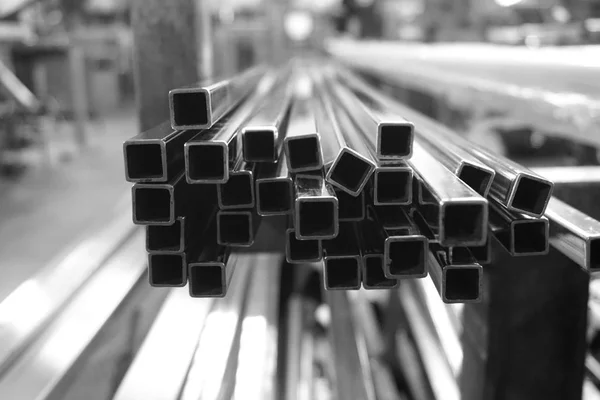 kullanılan arka plan için kare metal tüp özetini
