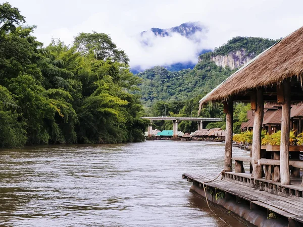 Drewniany Dom Pływak Rzece Khwae Tajlandii Azja — Zdjęcie stockowe