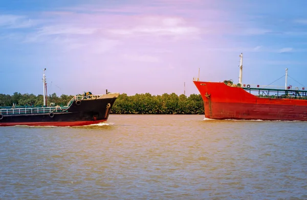 Two tanker boats — Stock Photo, Image