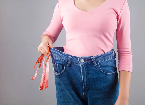 Vrouw Die Veel Afgevallen Door Dieet Hij Heeft Een Meetlint — Stockfoto