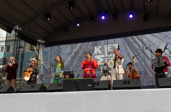 Киев Украина Мая 2018 Года Этническая Группа Hudaki Village Band — стоковое фото