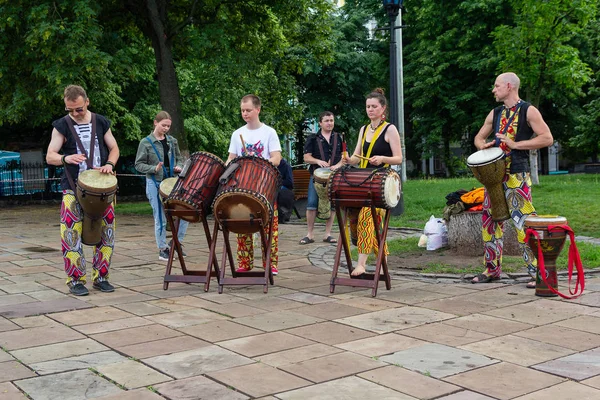 Kiev Ukraine May 2018 Musical Group Plays Drums Festival Street — Stock Photo, Image
