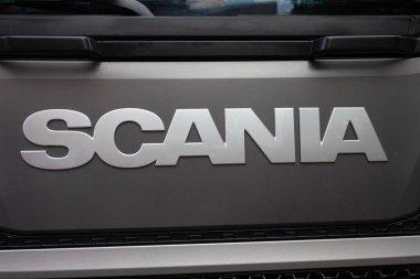 Kiev, Ukrayna - 08 Haziran 2018: Logo kamyon Scania araba kabin üzerinde