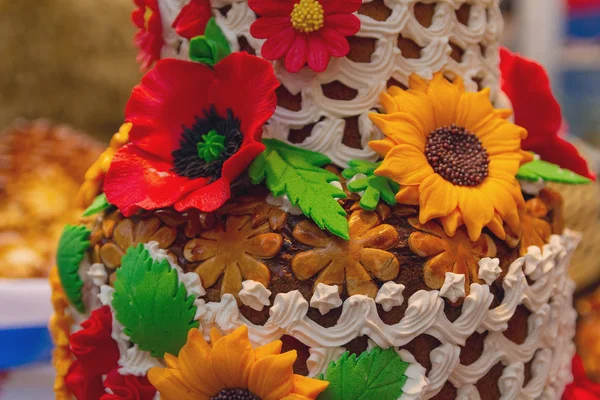 Renkli çiçekli güzel ekmek hamuru yaptım. Gıda