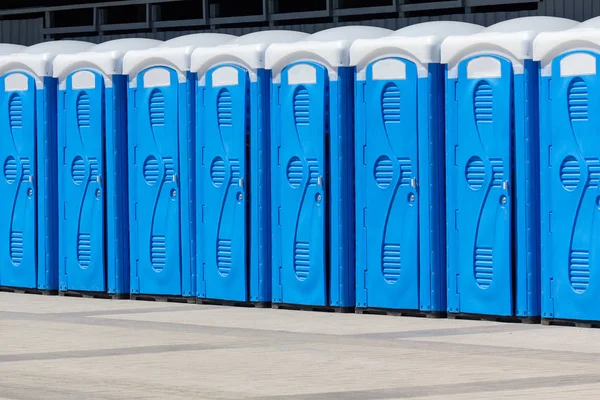 Anzahl Der Biotoiletten Auf Der Stadtstraße Service — Stockfoto