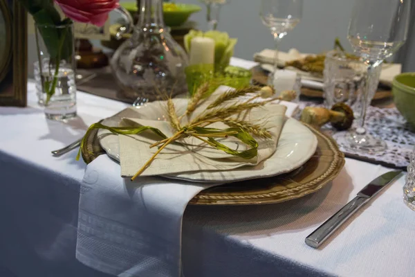 お祝い式典で豪華な結婚式のテーブル 結婚式 — ストック写真
